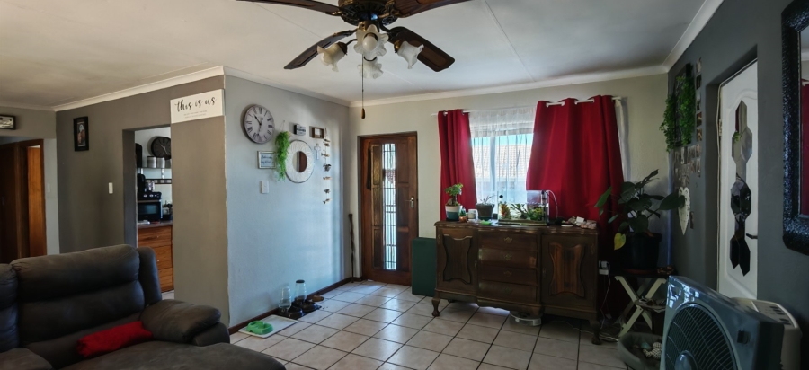 3 Bedroom Property for Sale in Dana Bay Western Cape